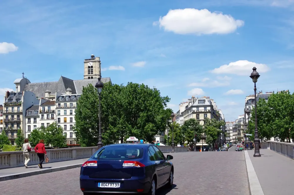 Taxi touristique à Montargis